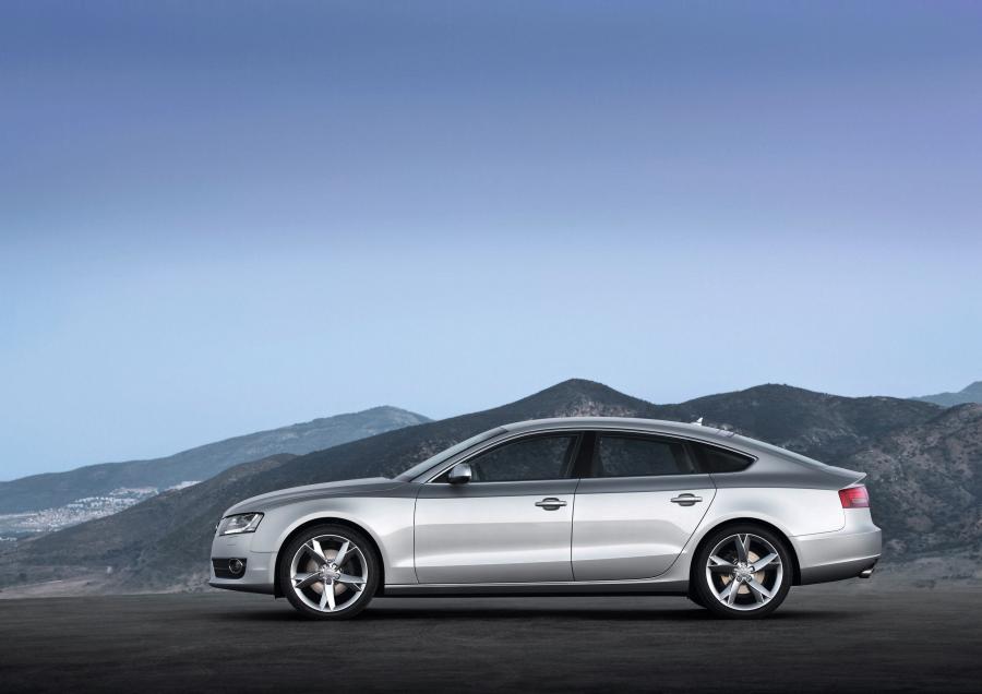  Audi A5 Sportback 3.0 TDI Quattro 2009 года  (фото 9 из 40)